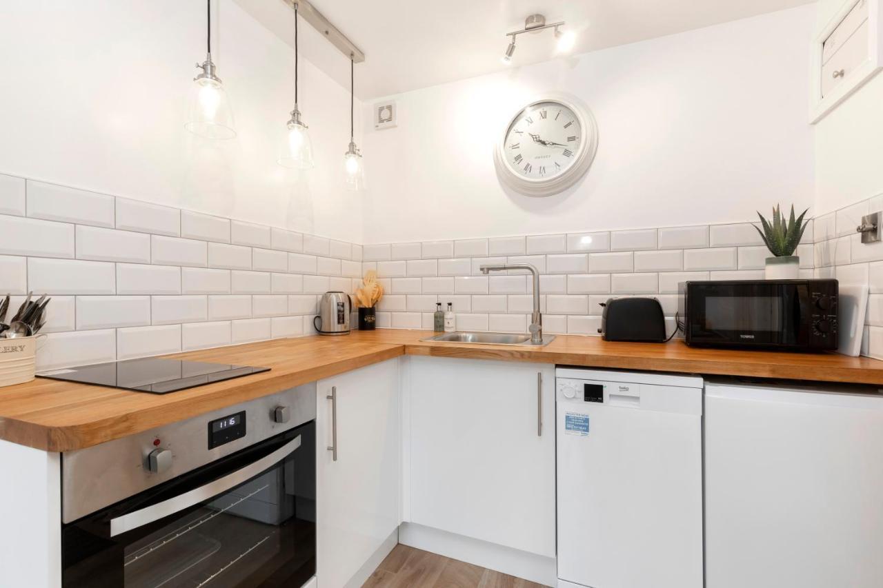 Modern Self Contained Studio Home Cheltenham Exterior foto
